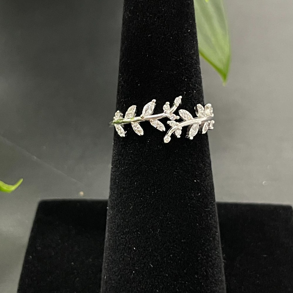 S925 Sterling Silver Cubic Zirconia Leaf Vine Adjustable Open Ring NEW - Picture 8 of 12